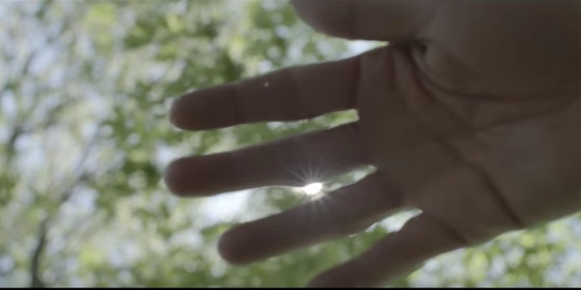 PETIT BISCUIT // Alone