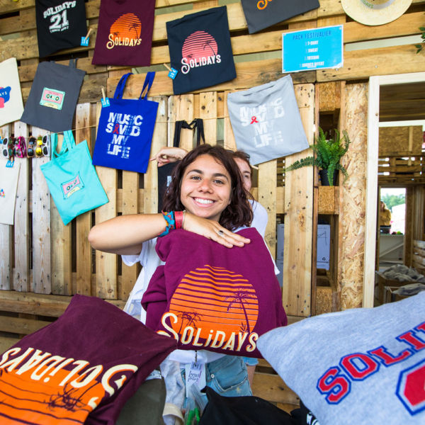 SOLIDAYS2019_MARYLENEEYTIER_MERCHANDISING_0248_1000PX